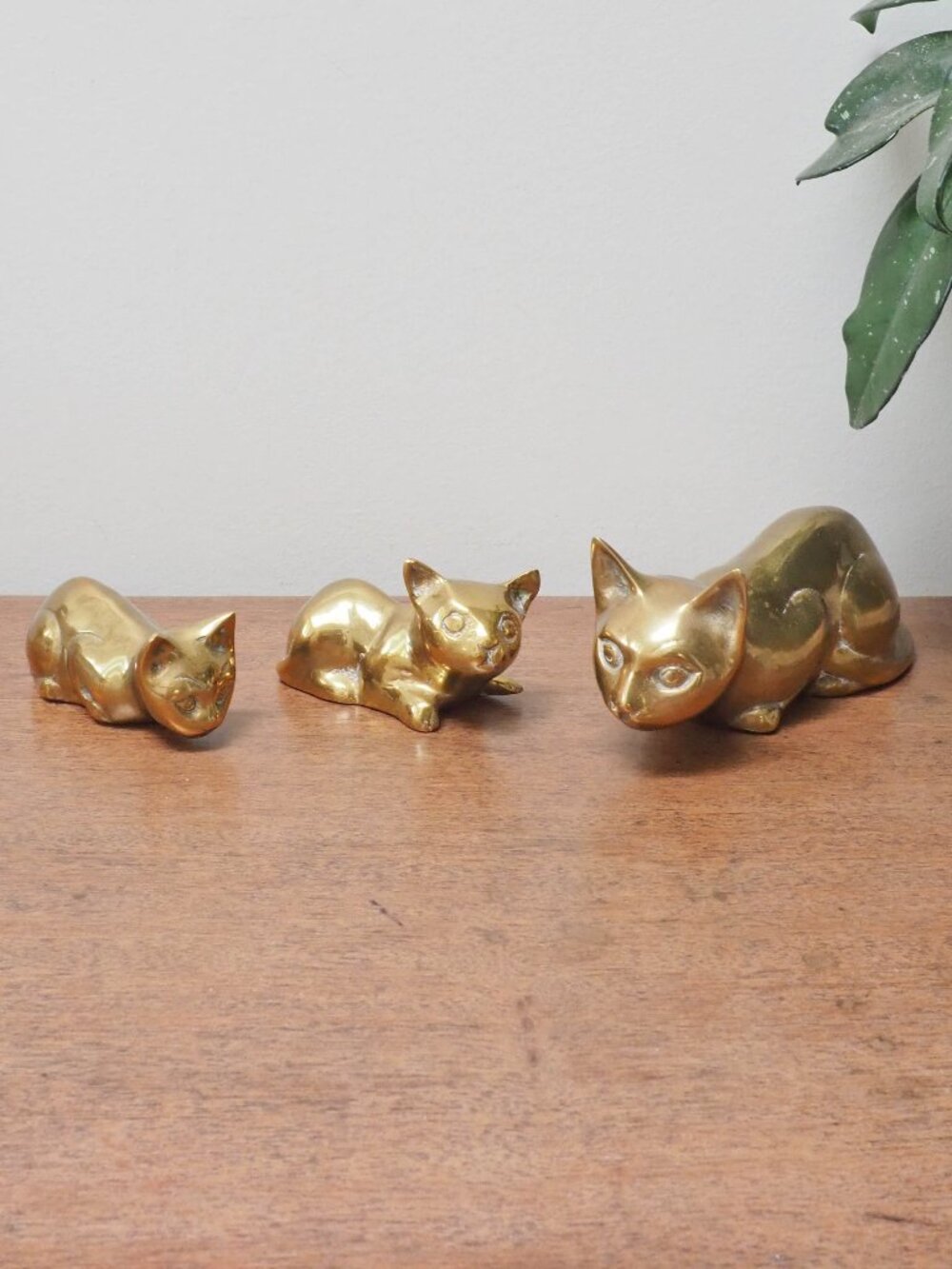 Vtg Brass Cat Figurine Set of 3 - Vintage Cat Figure - Cat Lover Gift